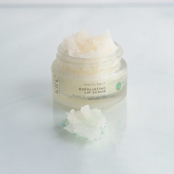 Pretty pout exfoliating lip scrub